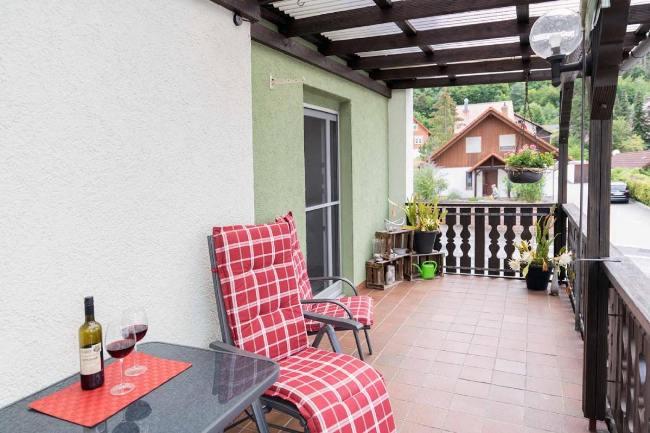 Ferienwohnung Muench Mit Balkon Grossheubach Bagian luar foto